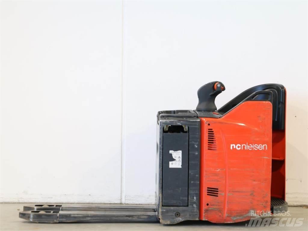 Linde T20SP/131-07 Empilhador para operador externo