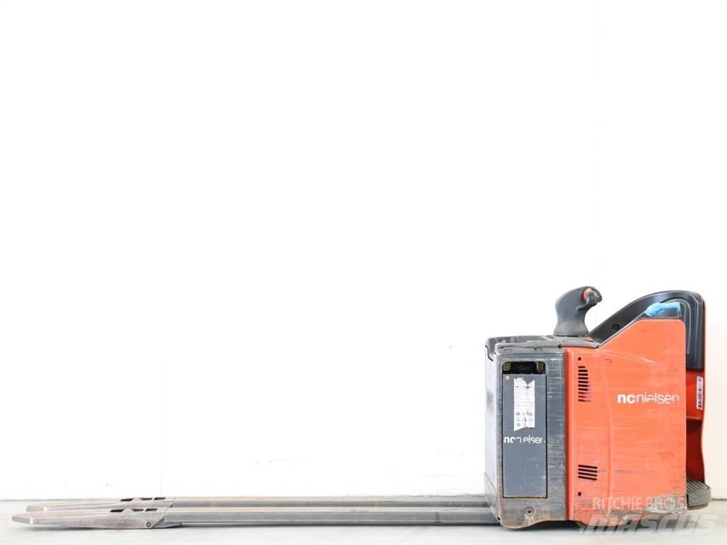 Linde T20SP/131-07 Empilhador para operador externo