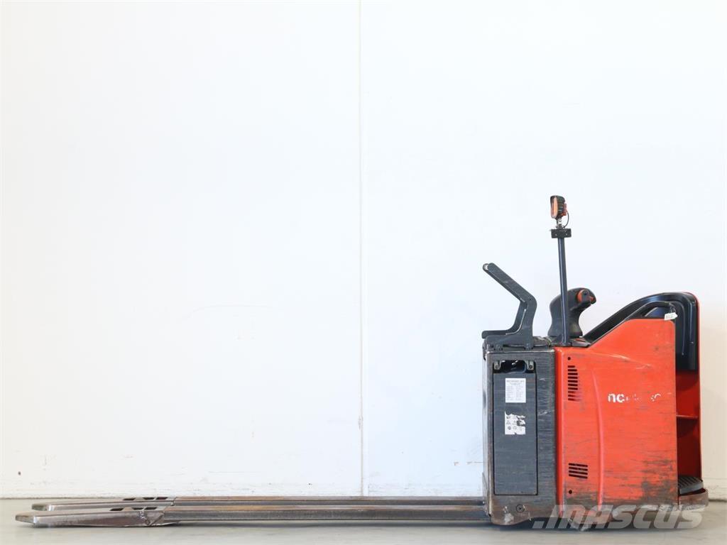 Linde T20SP/131-08 Empilhador para operador externo