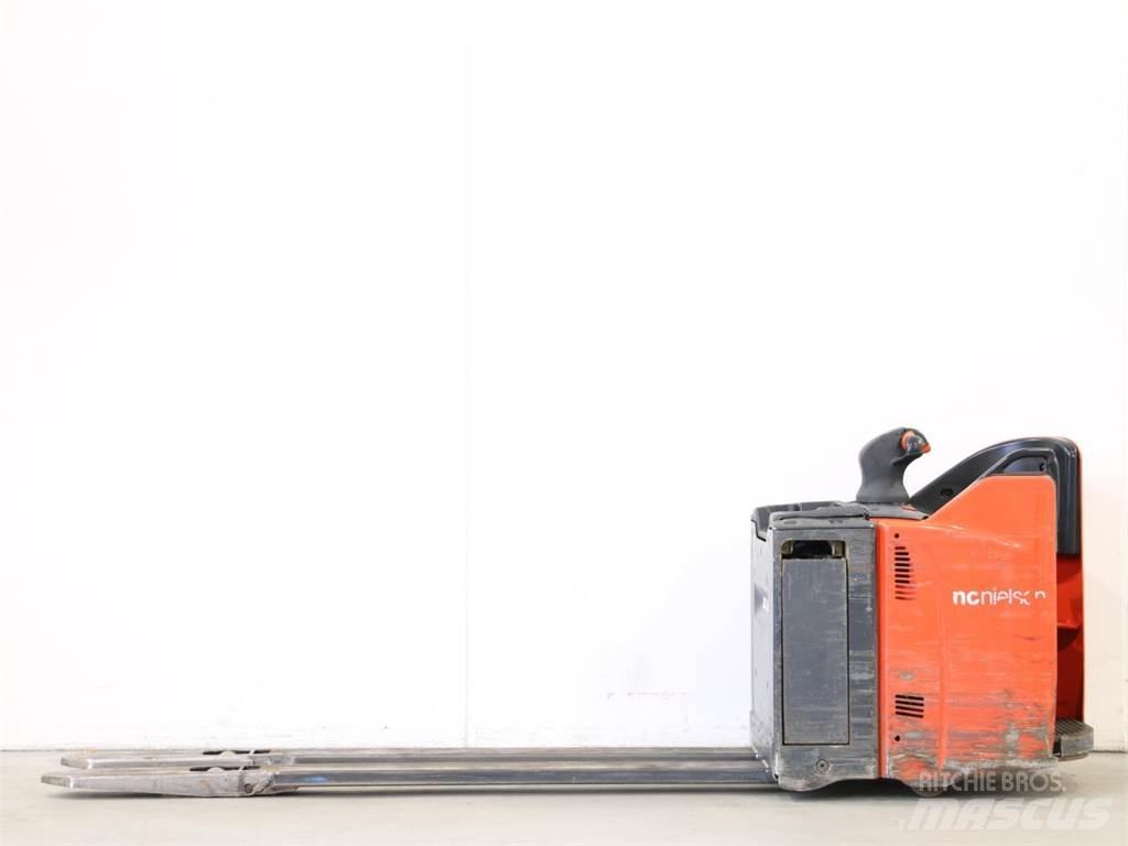 Linde T25SP/131-07 Empilhador para operador externo