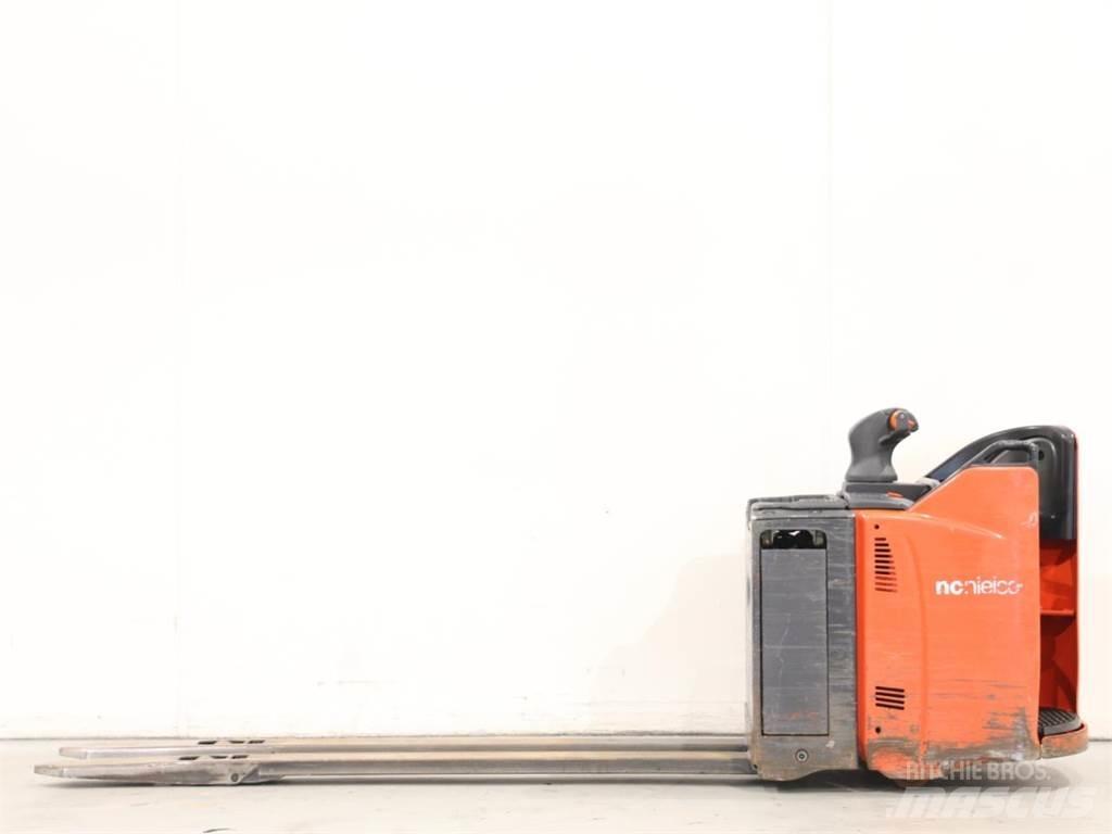 Linde T25SP/131-08 Empilhador para operador externo