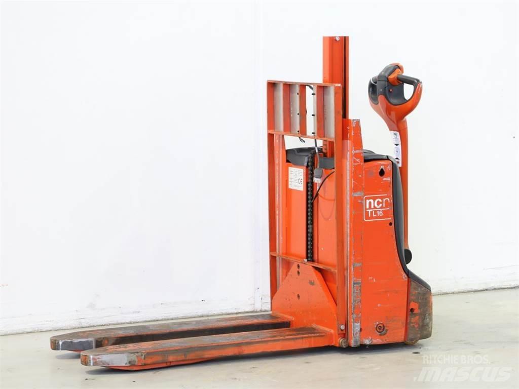 NCN TL16/1152-00 Empilhador para operador externo