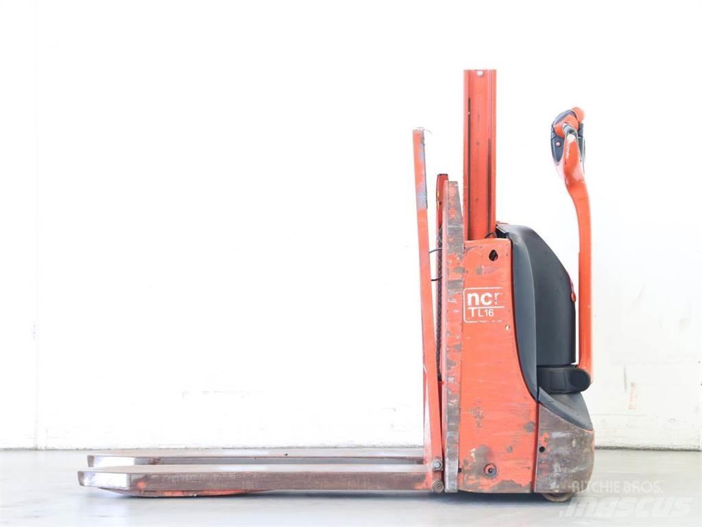NCN TL16/1152-00 Empilhador para operador externo