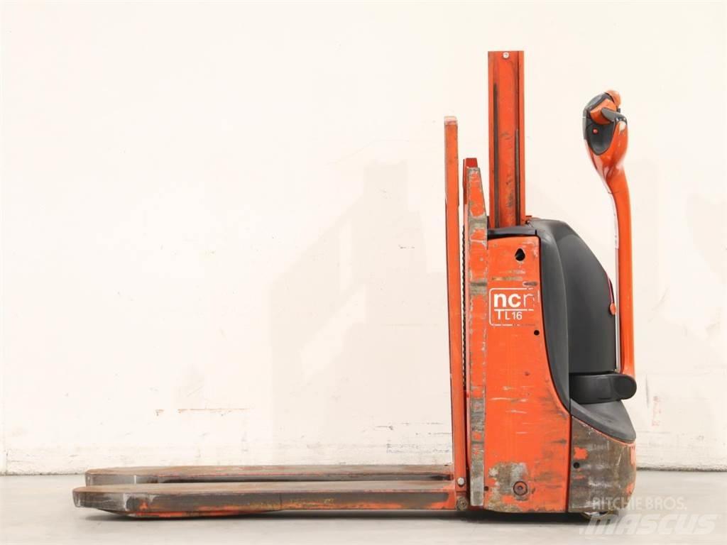 NCN TL16/1152-00 Empilhador para operador externo