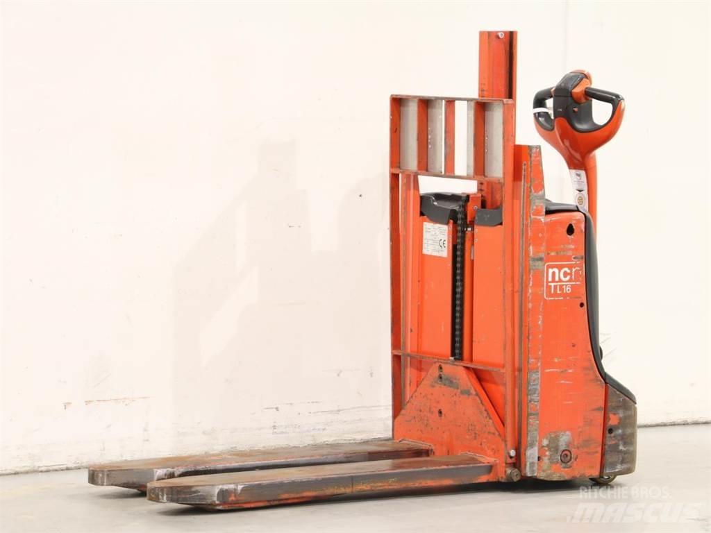 NCN TL16/1152-00 Empilhador para operador externo