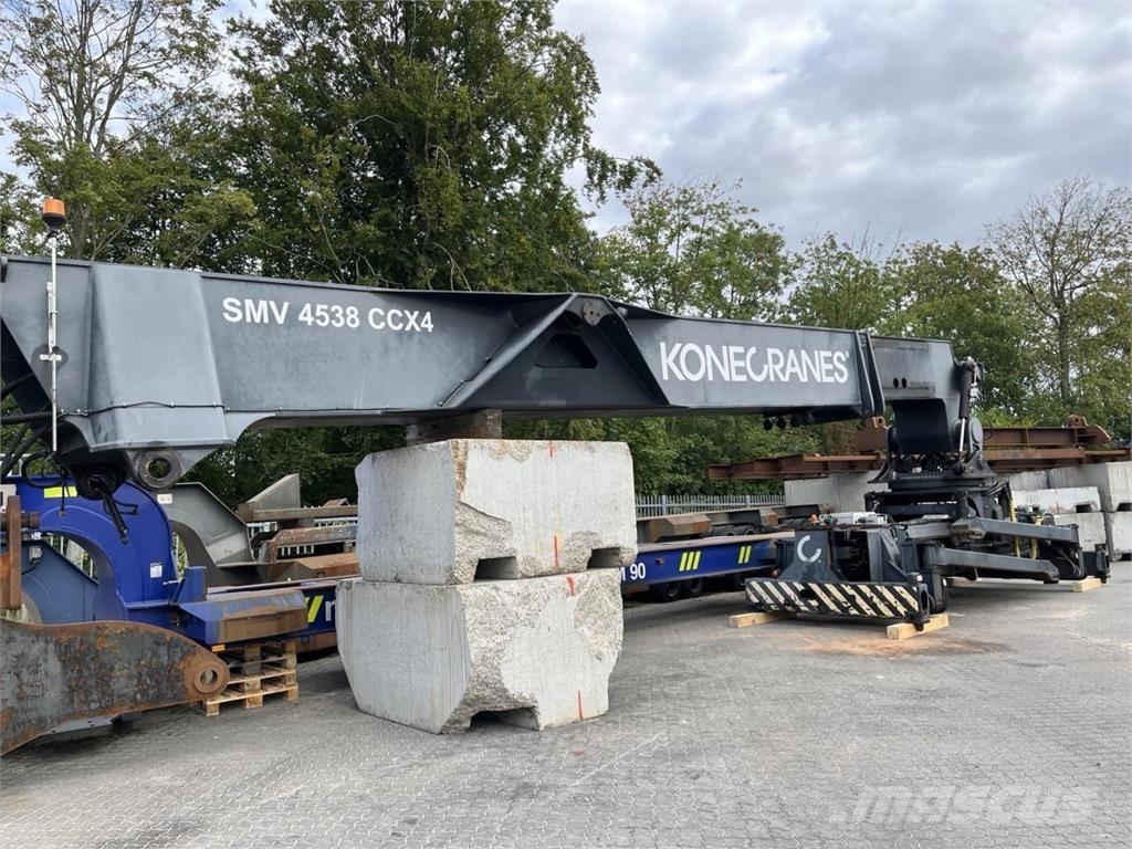SMV 4538 CCX4 Empilhadores Elevadores