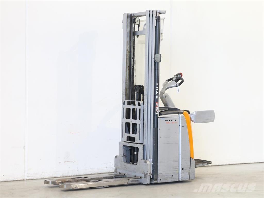 Still EXV-SF14 Empilhador para operador externo