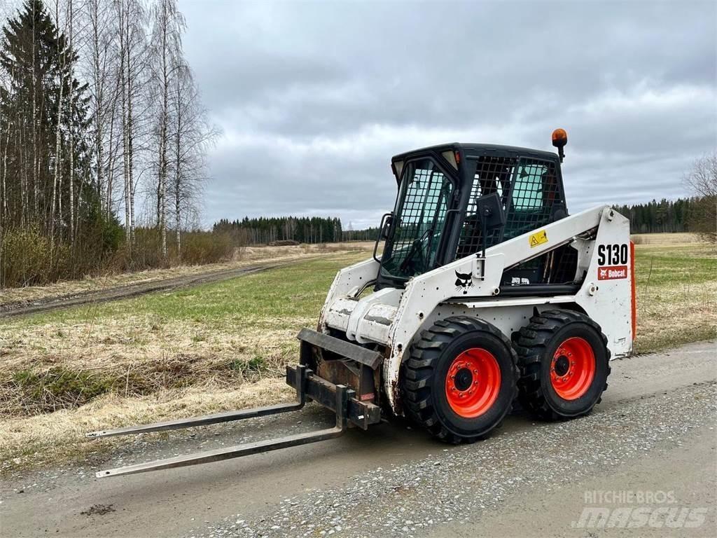 Bobcat S130 Minicarregadeiras