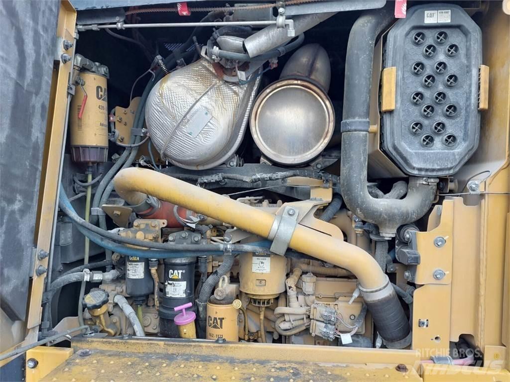 CAT 120 Motoniveladoras