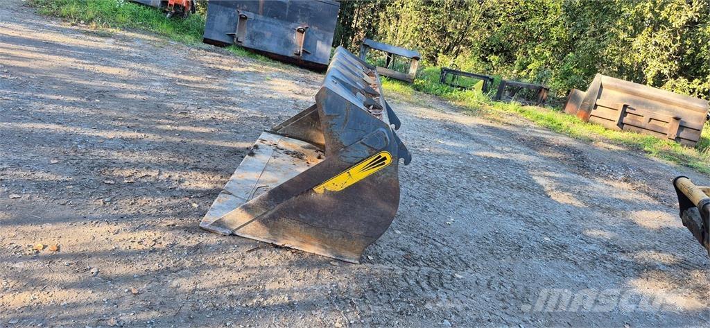 CAT 906M Carregadeiras de rodas