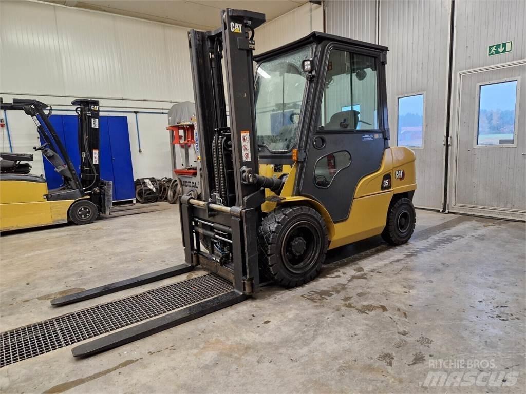 CAT DP35NT Empilhadores Diesel