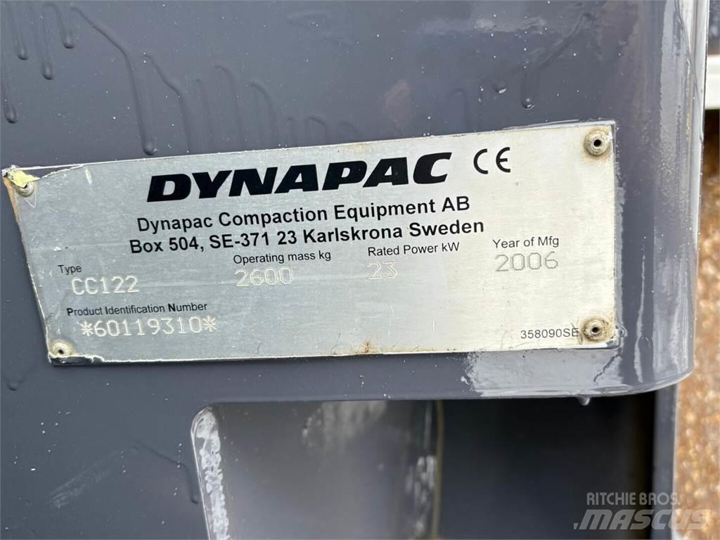 Dynapac CC122 Outros
