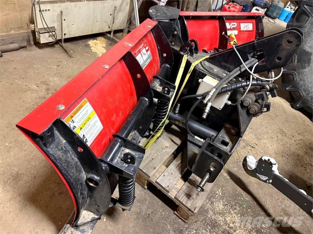 Hilltip Aura Lâminas de neve e arados