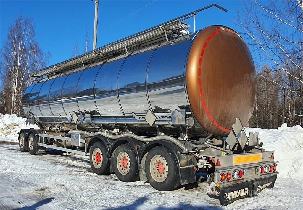 Magyar R42ESD Reboques cisterna