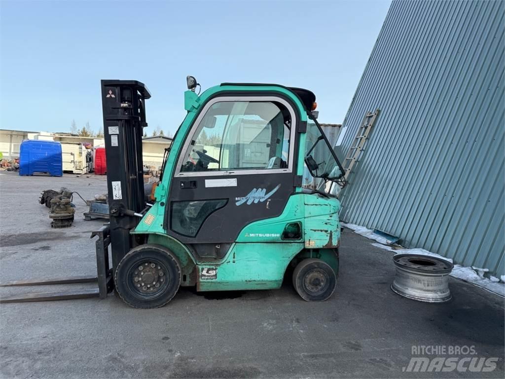 Mitsubishi FD20N Empilhadores Diesel