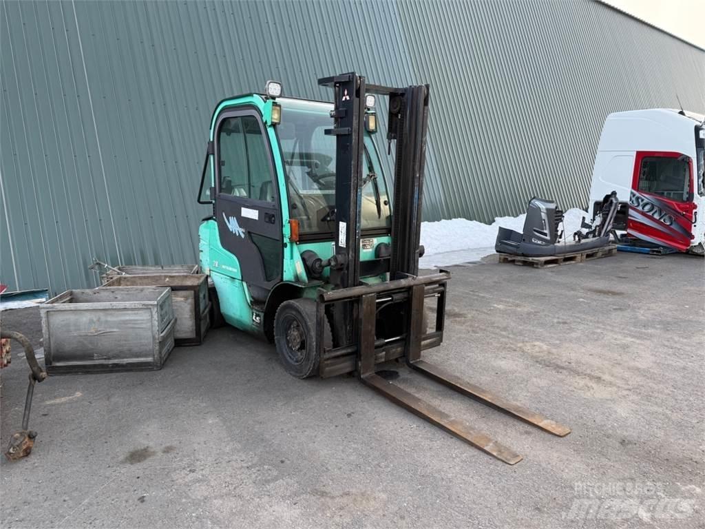 Mitsubishi FD20N Empilhadores Diesel