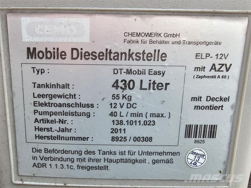  Polttoainesäiliö Tanques