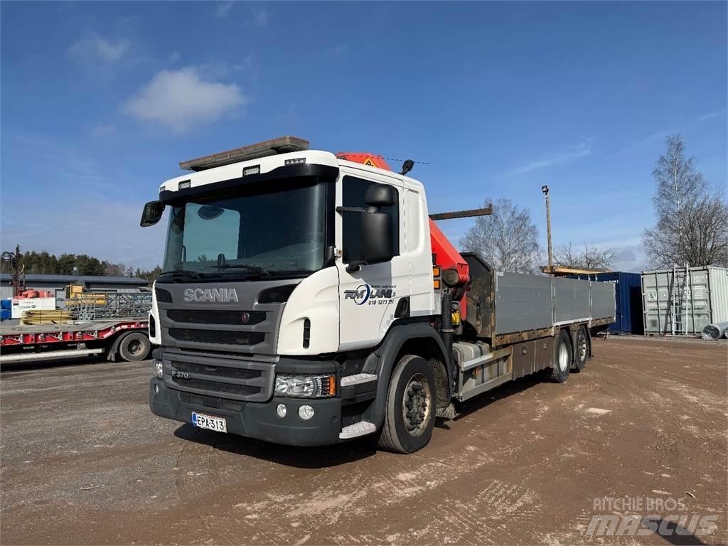 Scania P370 Camiões grua