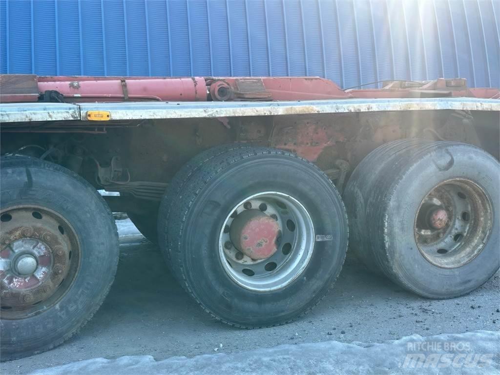 Sisu E14 Camiões Ampliroll