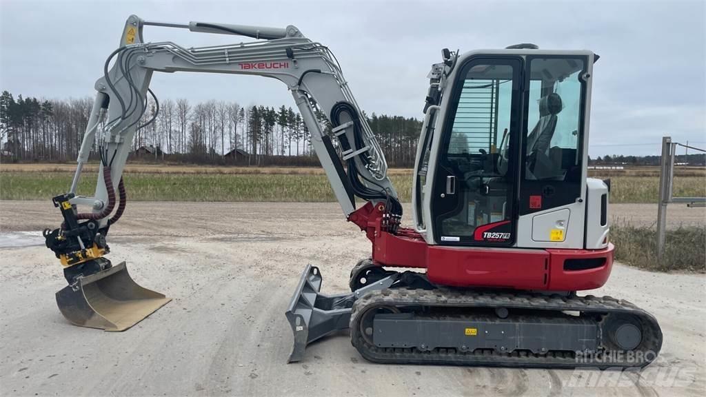 Takeuchi TB257FR Miniescavadeiras