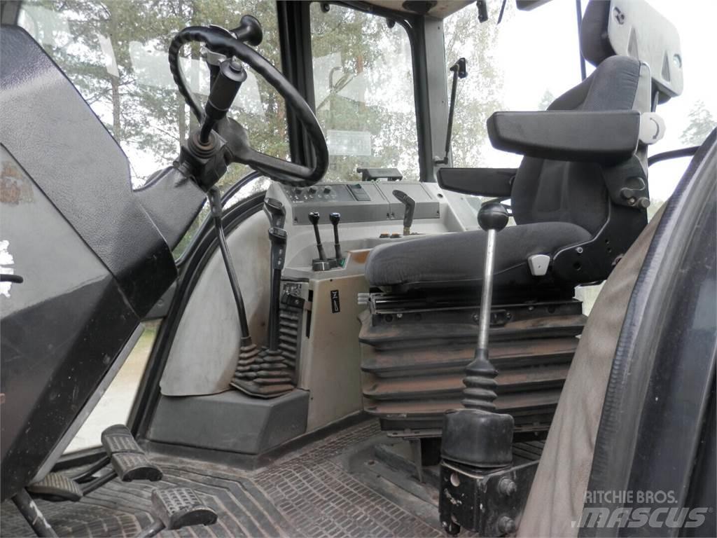 Valmet 8000 Tratores Agrícolas usados