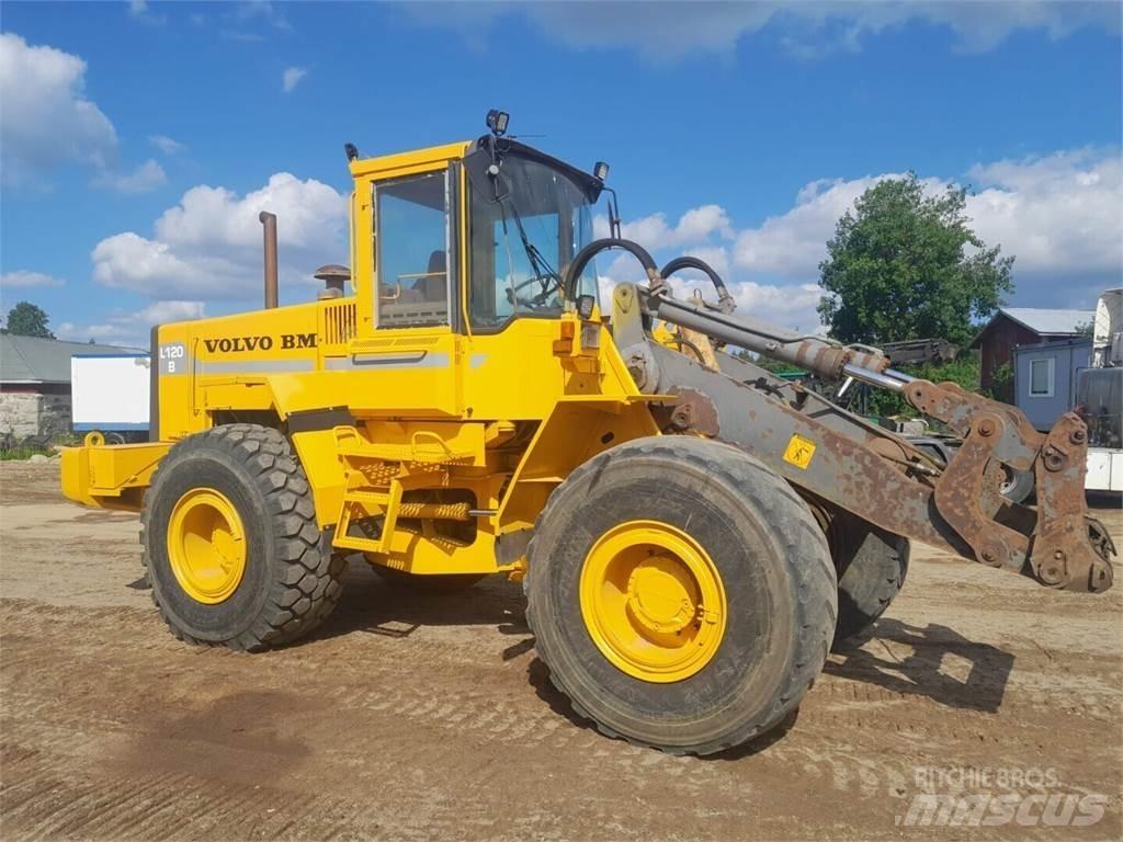 Volvo BM 120B Carregadeiras de rodas