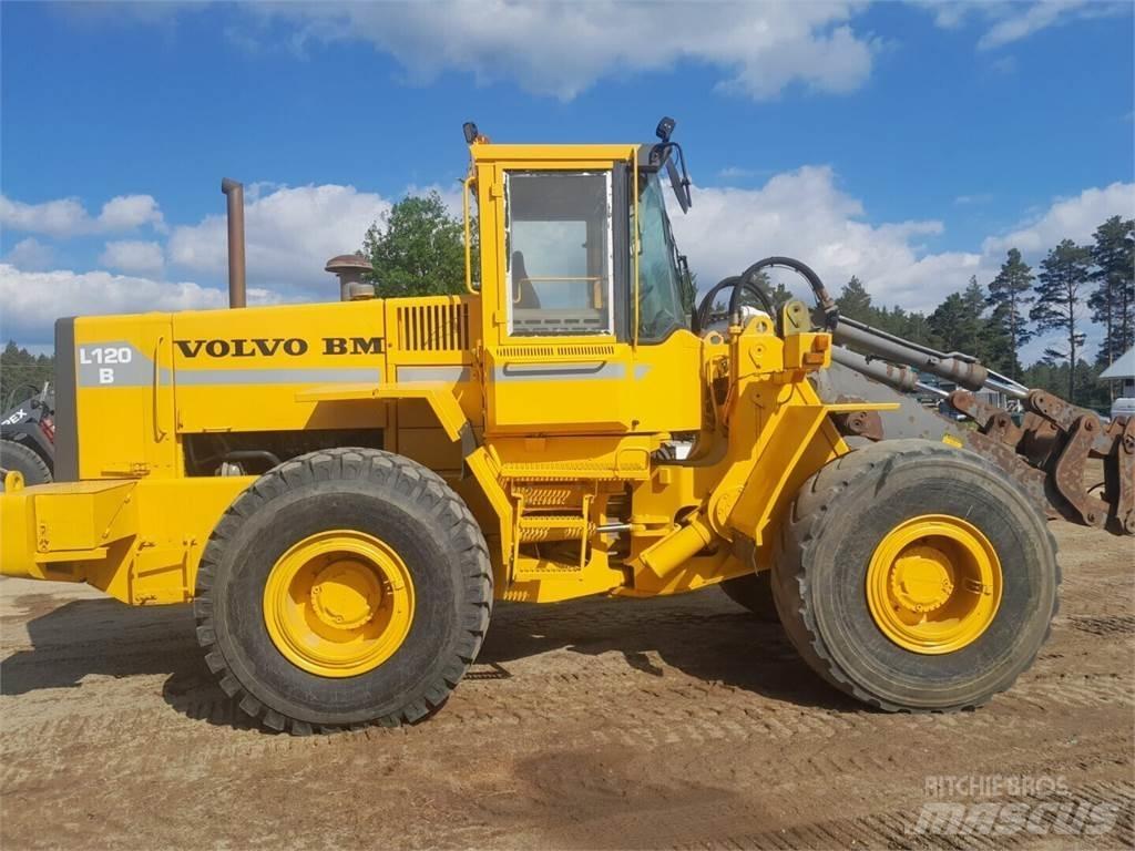 Volvo BM 120B Carregadeiras de rodas