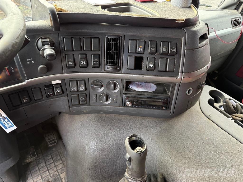 Volvo FM 12 8x4 Camiões Ampliroll