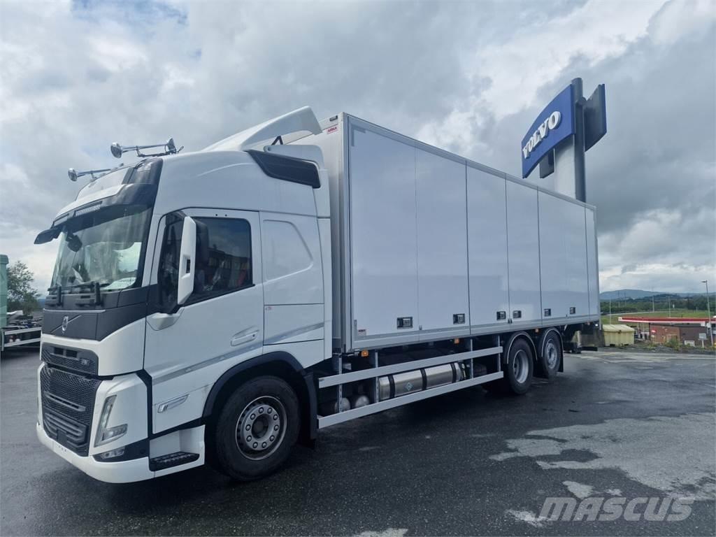 Volvo FM 500 6x2 Caminhões de caixa fechada