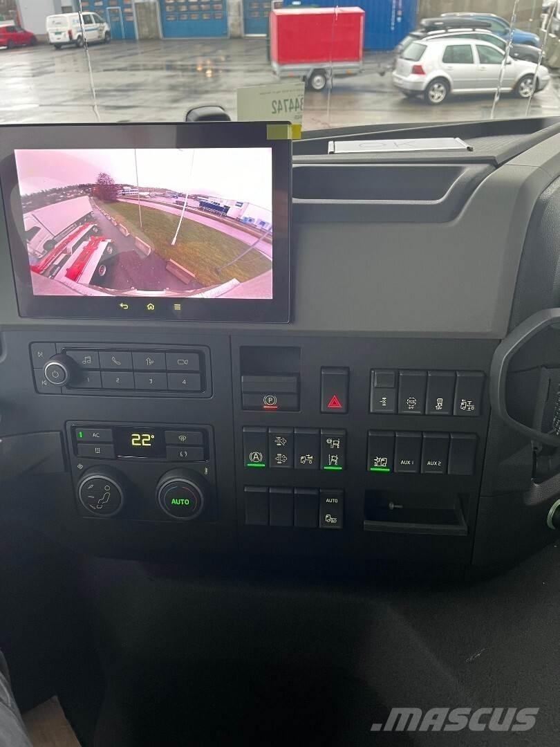 Volvo FM330 4x2 Caminhões de caixa fechada