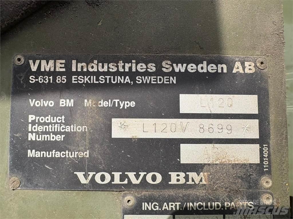 Volvo L 120 B Carregadeiras de rodas
