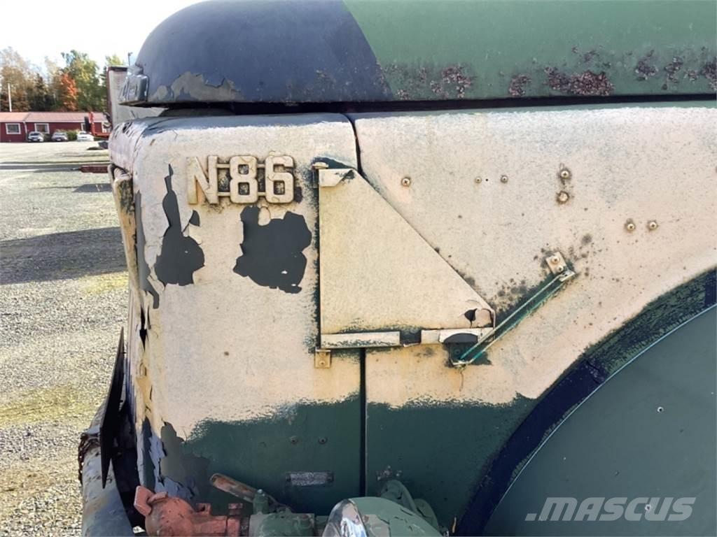 Volvo N 86 Camiões estrado/caixa aberta