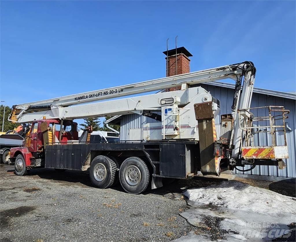 Volvo N7 6x2 Camiões grua