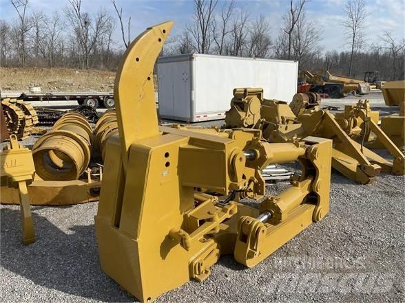 CAT D8 Escarificadores