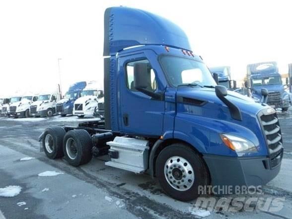 Freightliner CASCADIA 116 Cavalos Mecânicos