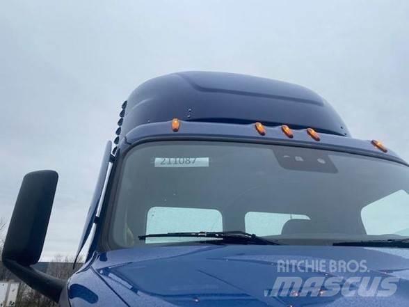 Freightliner CASCADIA 116 Cavalos Mecânicos