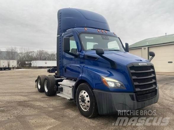 Freightliner CASCADIA 116 Cavalos Mecânicos