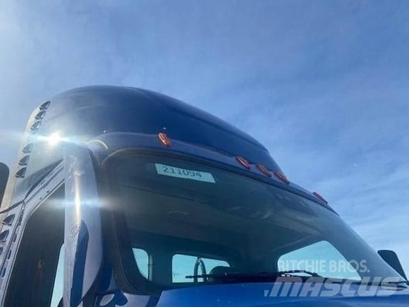Freightliner CASCADIA 116 Cavalos Mecânicos