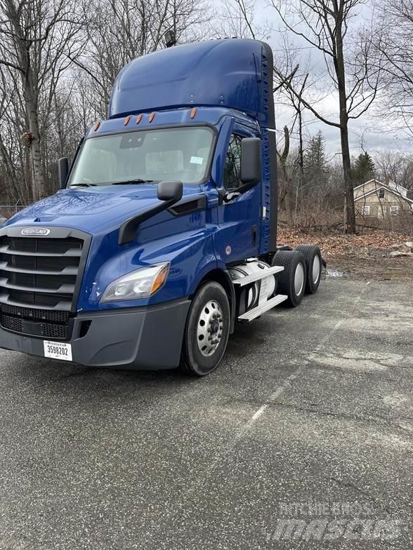 Freightliner CASCADIA 116 Cavalos Mecânicos