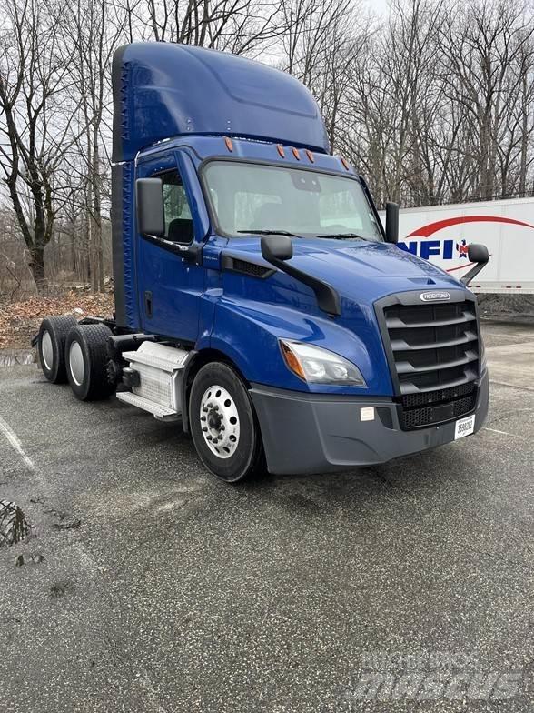 Freightliner CASCADIA 116 Cavalos Mecânicos