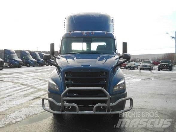 Freightliner CASCADIA 116 Cavalos Mecânicos