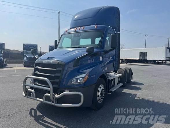 Freightliner CASCADIA 116 Cavalos Mecânicos