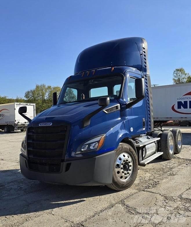 Freightliner CASCADIA 116 Cavalos Mecânicos