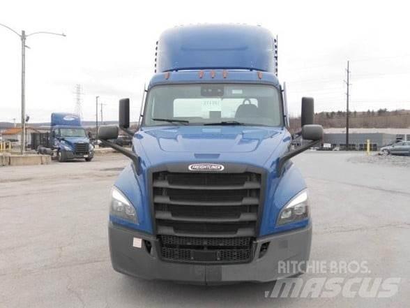 Freightliner CASCADIA 116 Cavalos Mecânicos