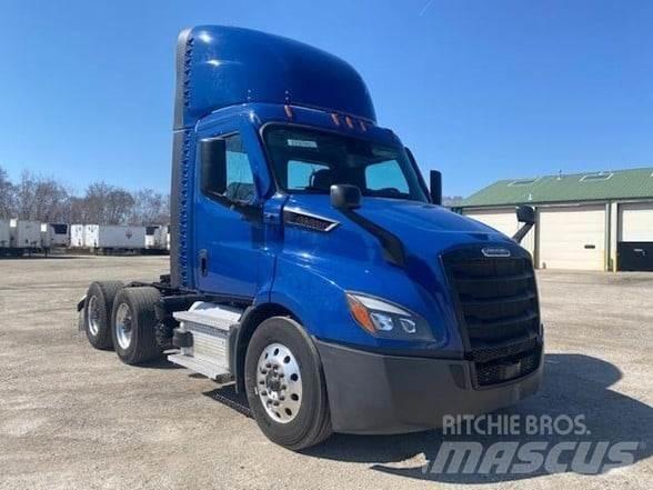 Freightliner CASCADIA 116 Cavalos Mecânicos