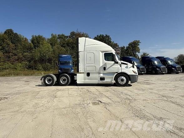 Freightliner CASCADIA 116 Cavalos Mecânicos