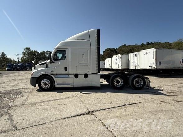 Freightliner CASCADIA 116 Cavalos Mecânicos
