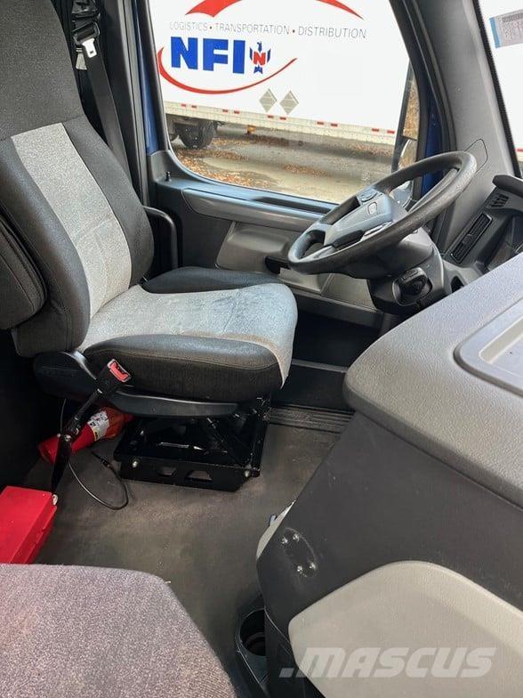 Freightliner CASCADIA 116 Cavalos Mecânicos