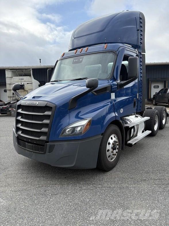 Freightliner CASCADIA 116 Cavalos Mecânicos