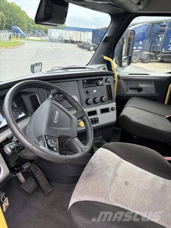 Freightliner CASCADIA 126 Cavalos Mecânicos